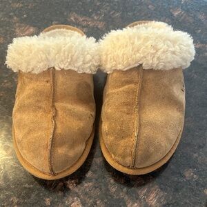 UGG Scuffette II